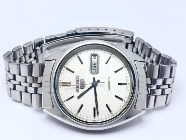 Seiko 5 639-8840 Day/Date Automatic Vintage Men's Watch