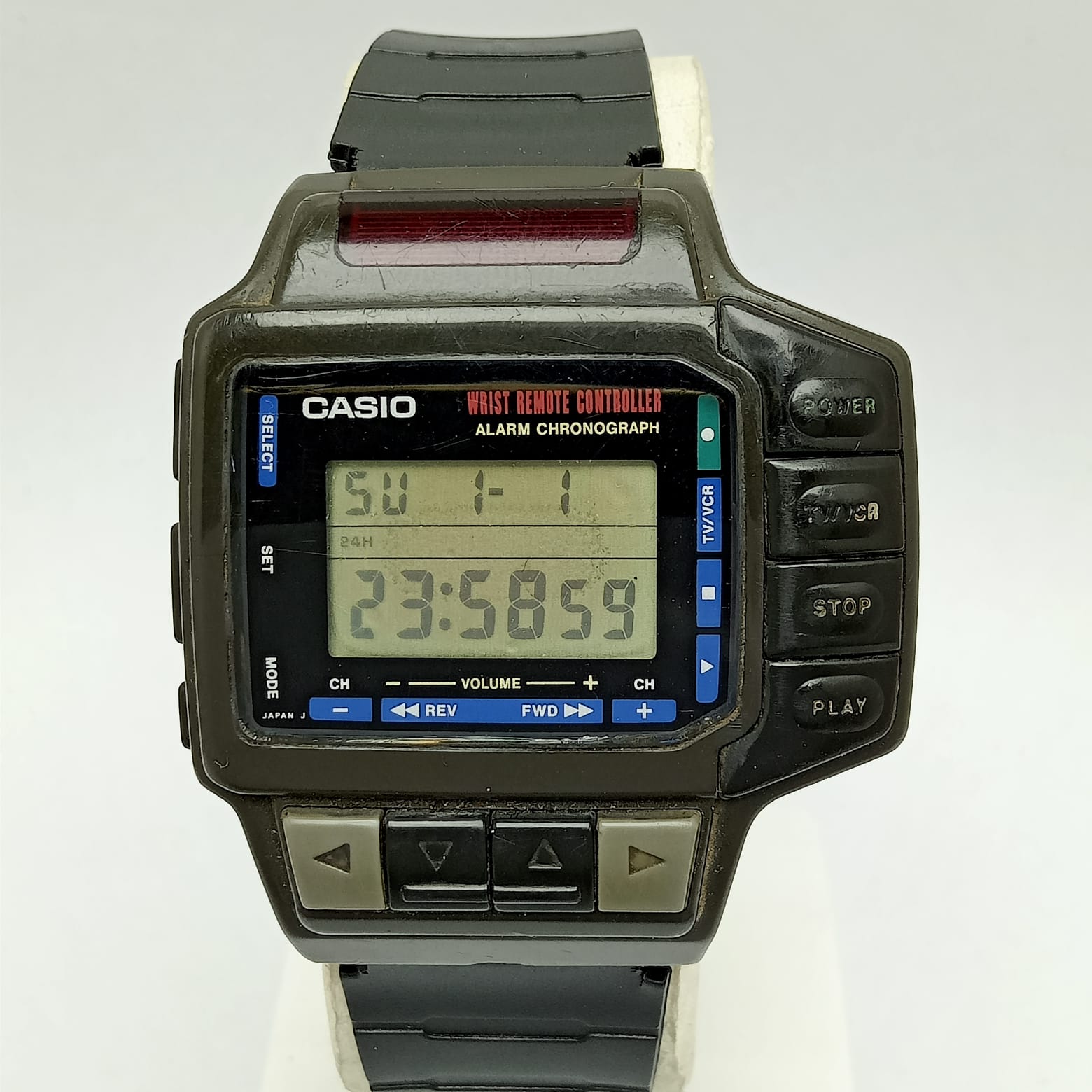 Casio Quartz 1028 CMD-10 Wrist Remote Controller Vintage Men’s Watch (1)