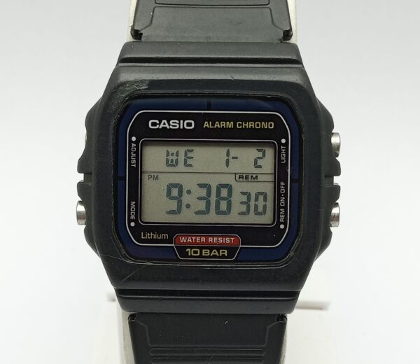 Casio 549 W-720 Quartz Alarm Chrono Digital Vintage Men's Watch