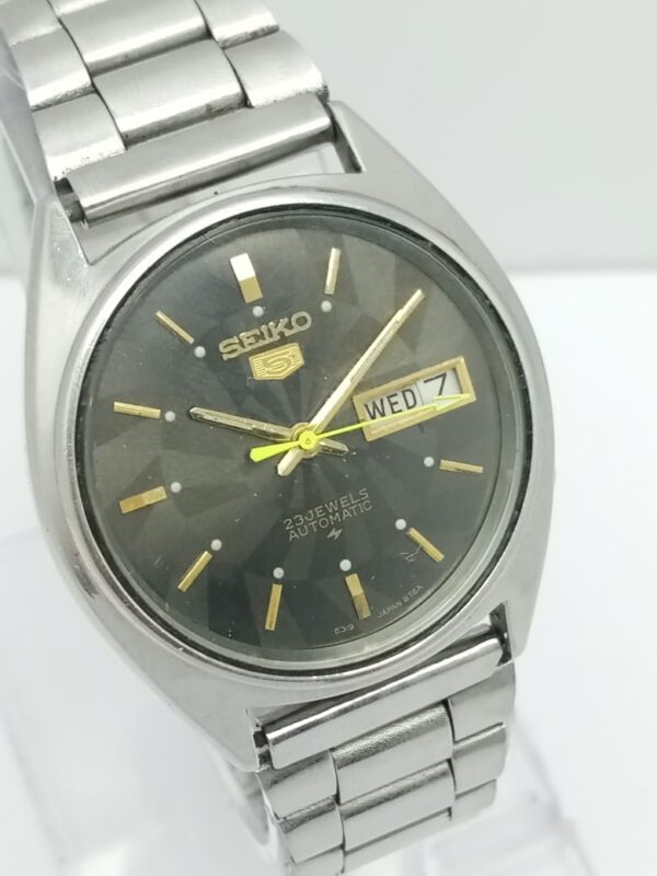 SEIKO 5 Automatic 6309-8840 Day/Date Vintage Men's Watch