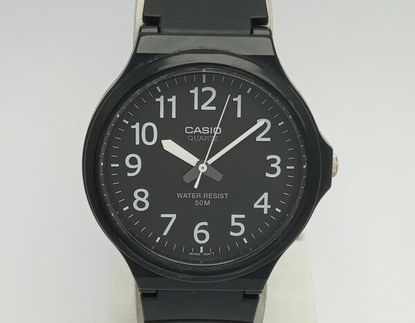 Casio Quartz 1330 MW-240 Vintage Men's Watch