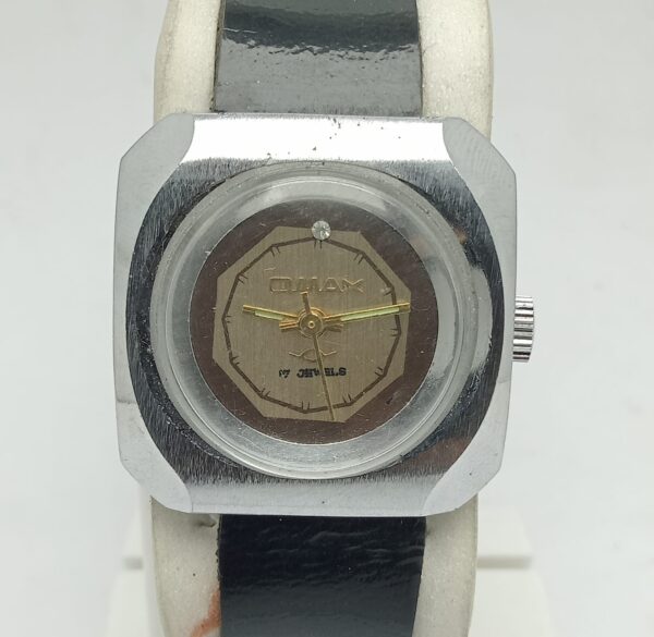 Omax Manual Winding Vintage Unisex Watch