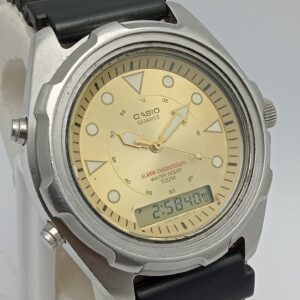 Casio Quartz AMW-320D Alarm Chronograph 1374 Ana Digi Vintage Watch