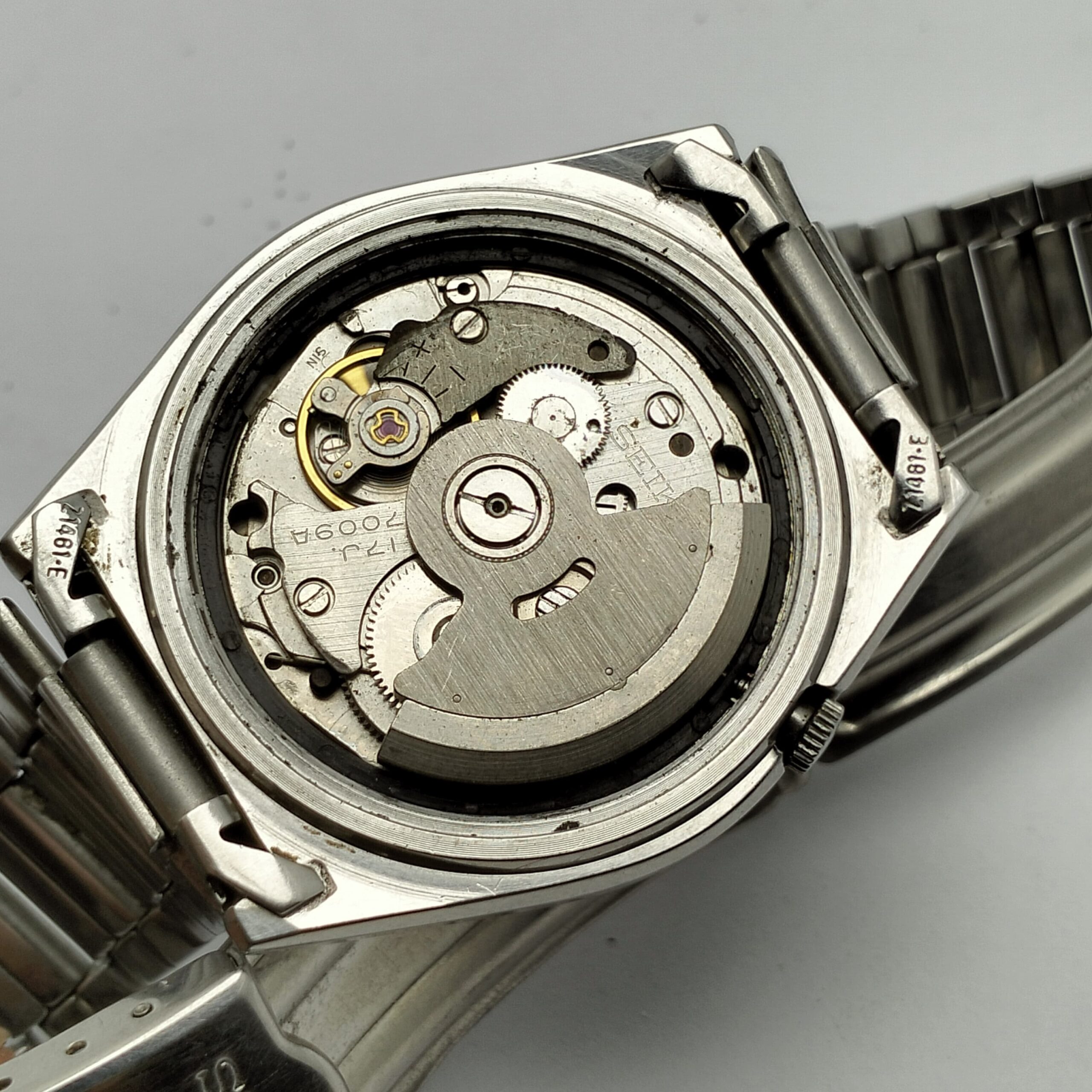 Seiko 5 Automatic 7009-876J Day/Date Vintage Men's Watch BRG703WSI3 - Image 8