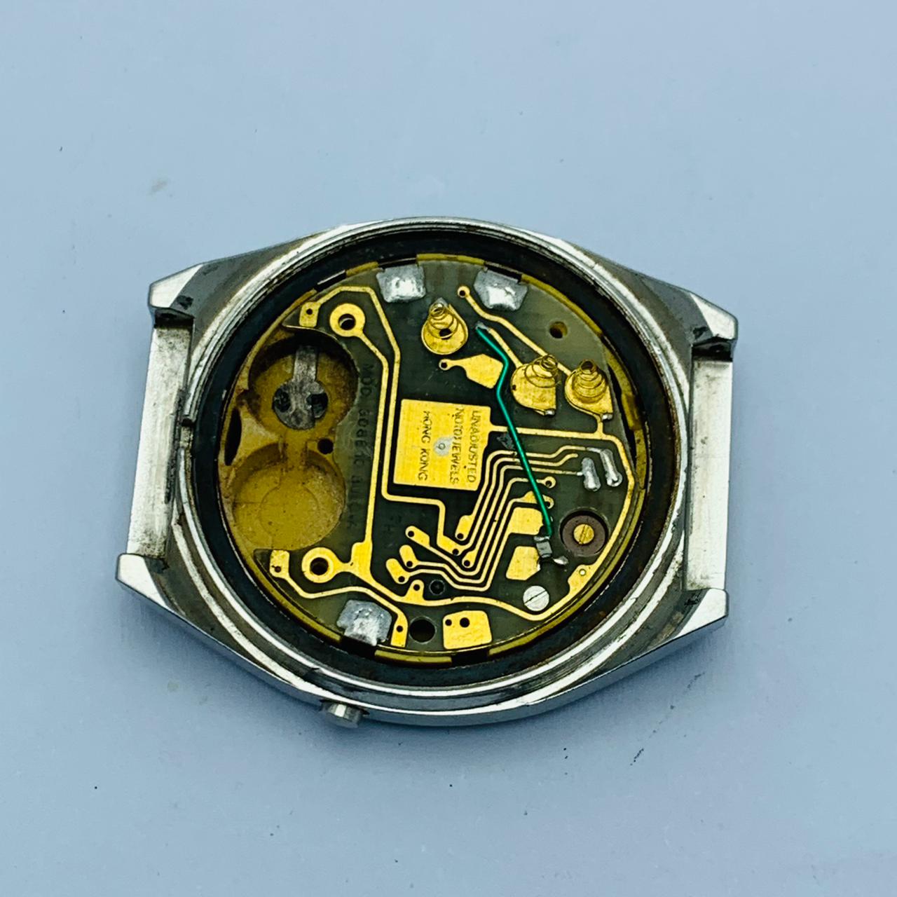 Fuji 5321 Quartz Digital Vintage Men's Watch For Parts (4)