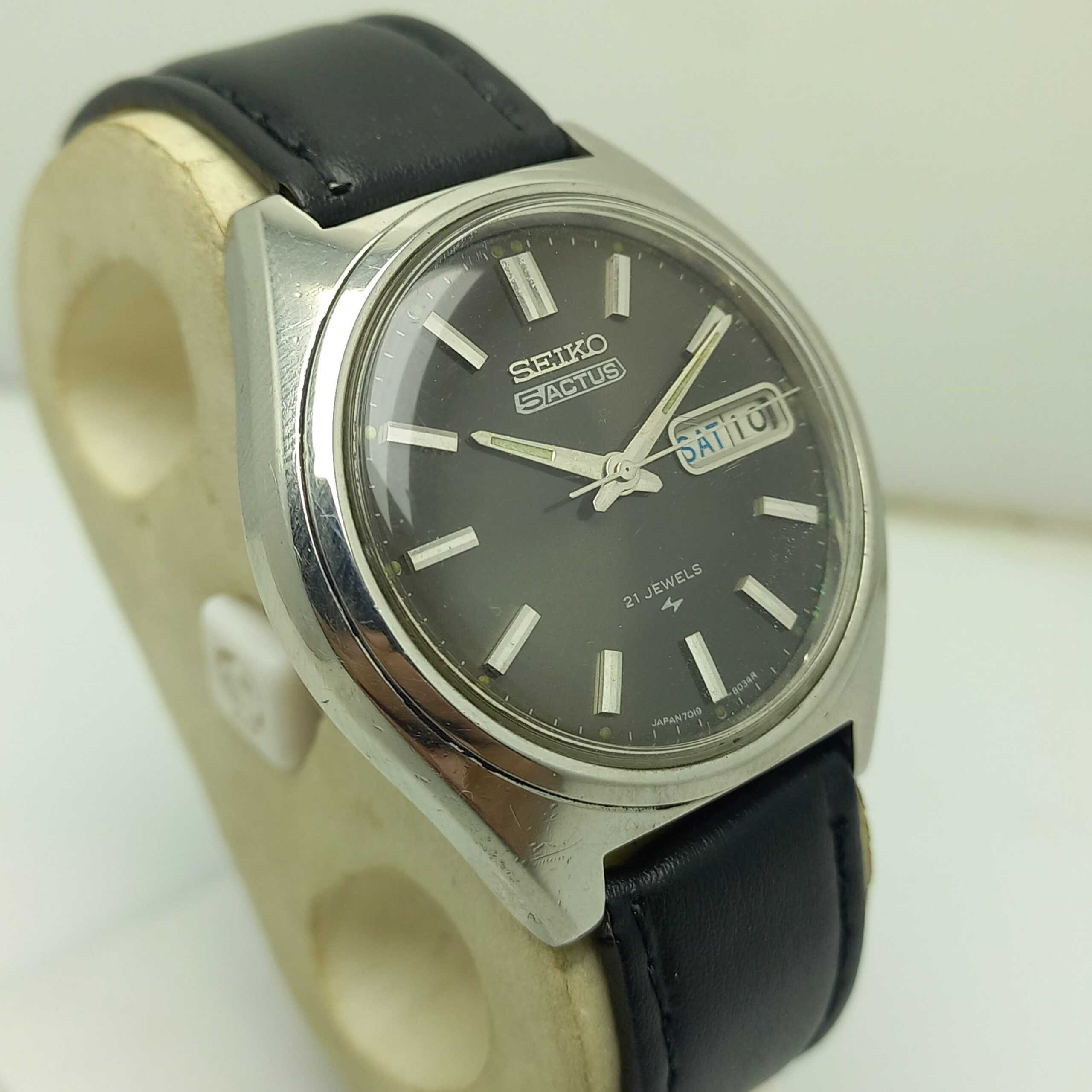 Seiko 5 Actus 7019-8010 Automatic Day/Date Vintage Men's Watch UMB35SHA7 - Image 2