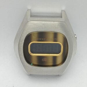 Orient Quartz G661607 40 Digital Vintage Men’s Watch For Parts (2)
