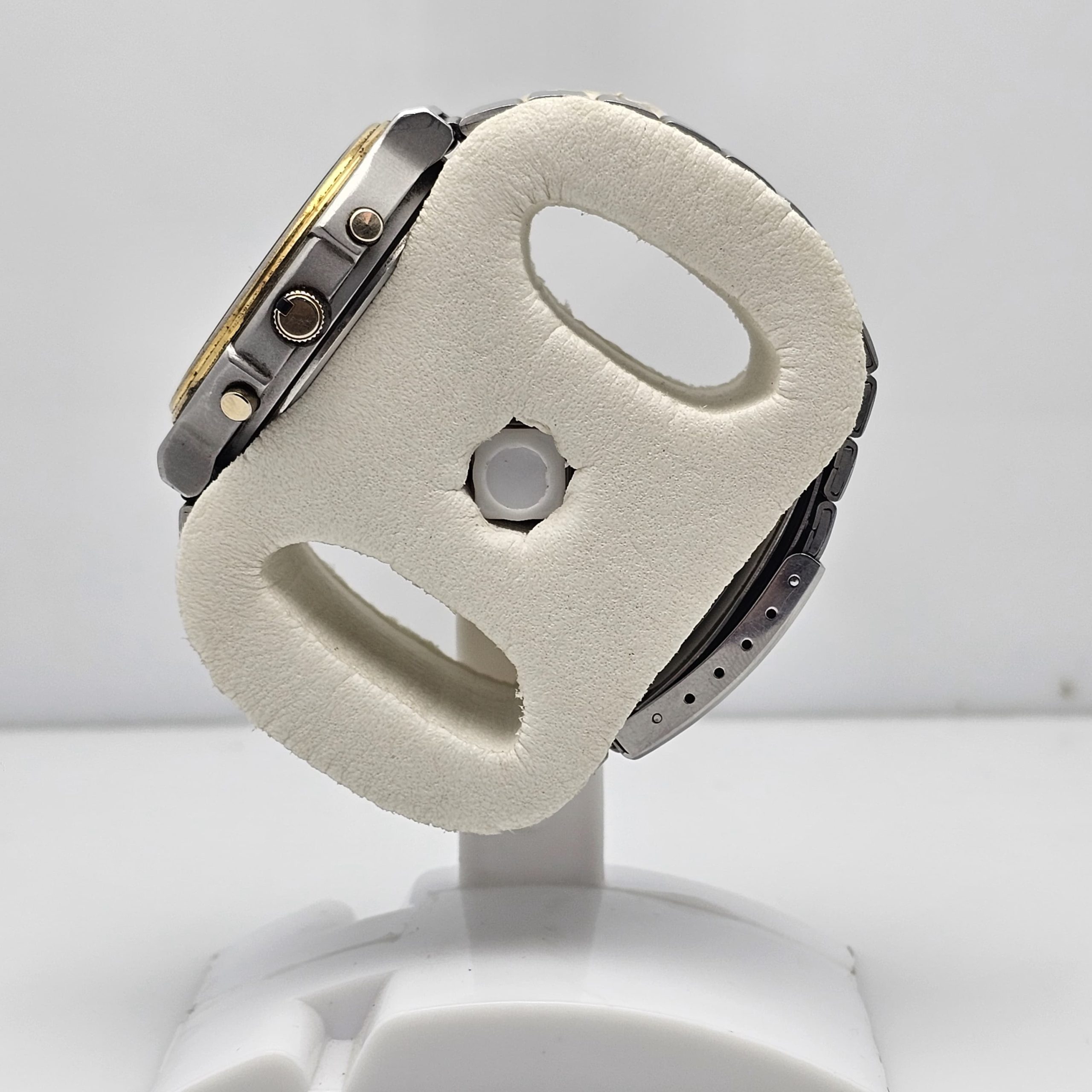 Alba Chronograph V601 0010 Quartz Vintage Mens Watch 3 scaled (1)