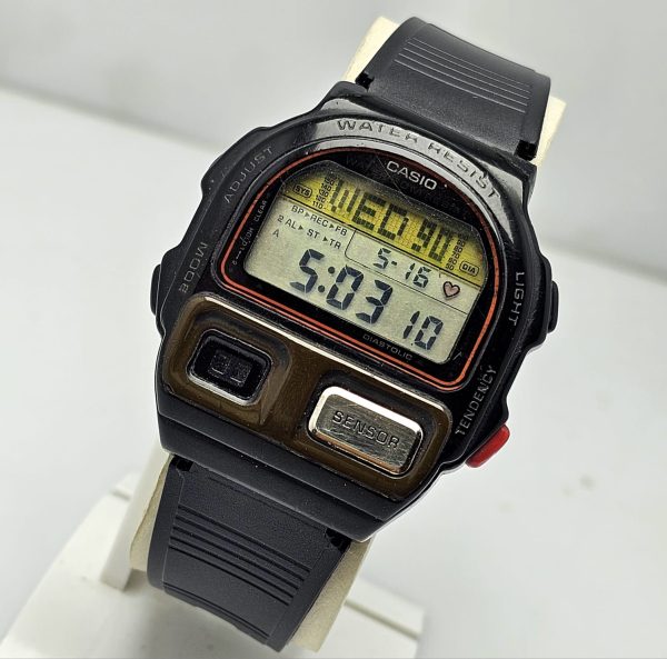 Casio BP 100 Blood Pressure Monitor Quartz Vintage Mens Watch 7 600x593