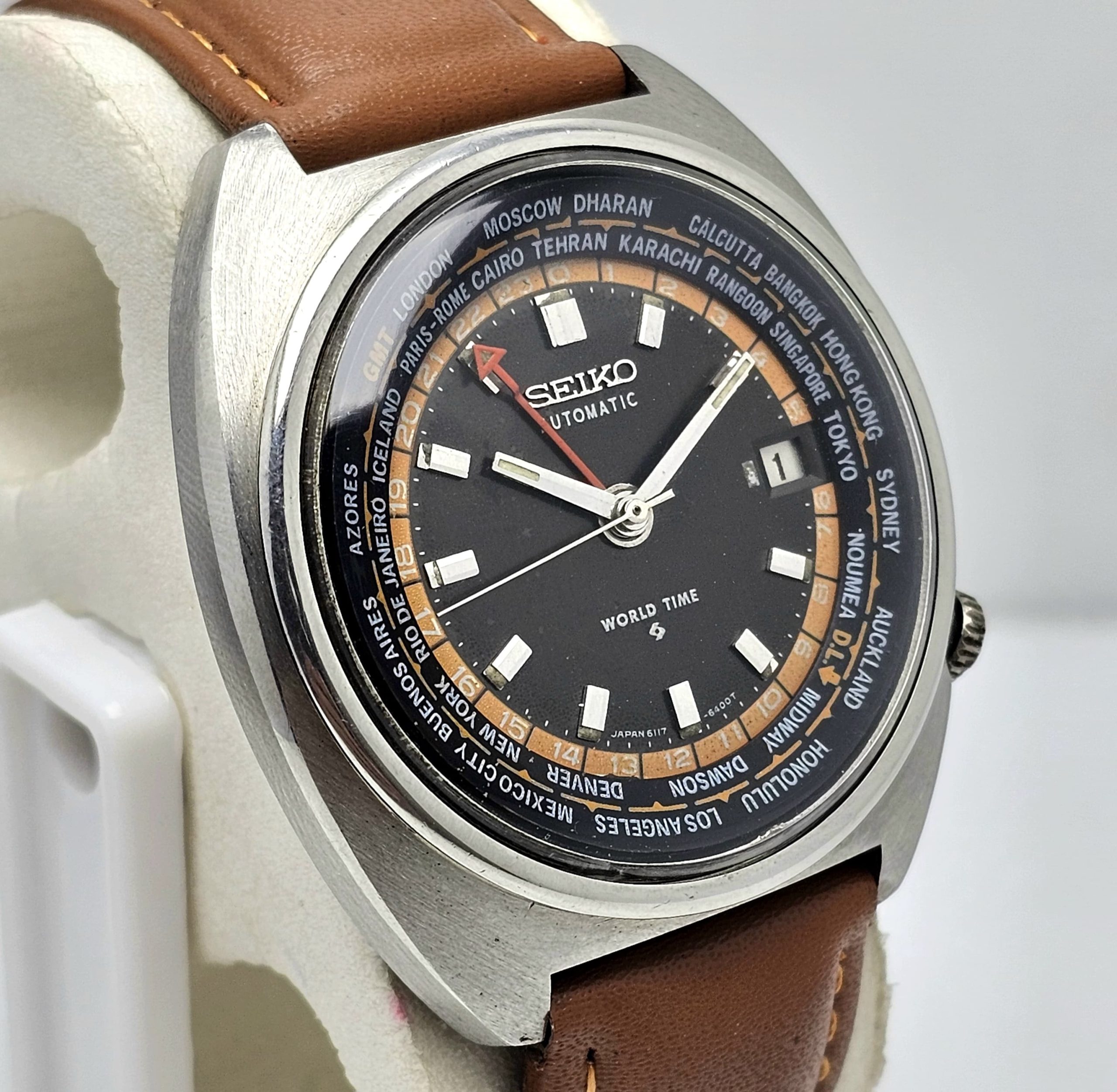 Seiko GMT World Time 6117 6400 Automatic Vintage Mens Watch 7 scaled
