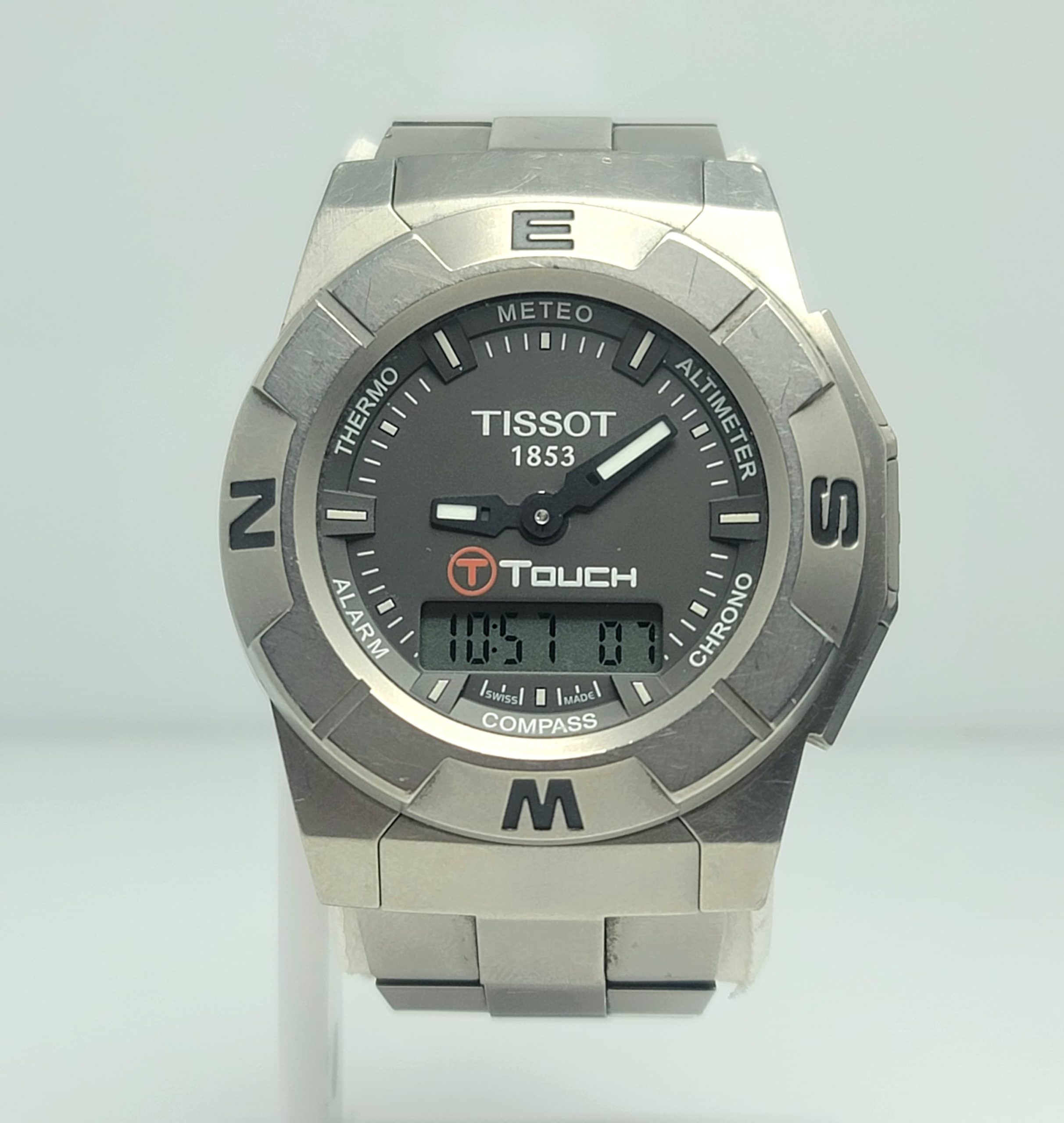Tissot T Touch T001520 Ana Digi Titanium Quartz Vintage Mens Watch 2 scaled