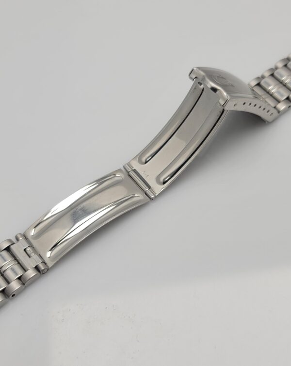 WhatsApp Image 2024 03 20 at 1.52.34 PM 4 600x754