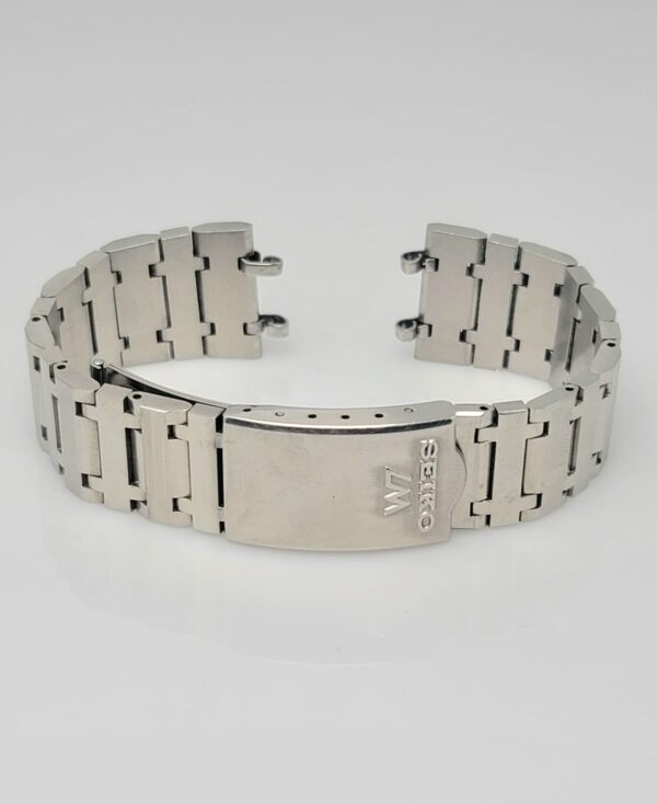 WhatsApp Image 2024 03 22 at 3.06.19 PM 600x734