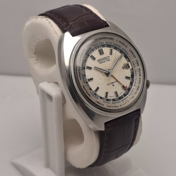 WhatsApp Image 2024 10 28 at 7.06.47 PM 1 600x600