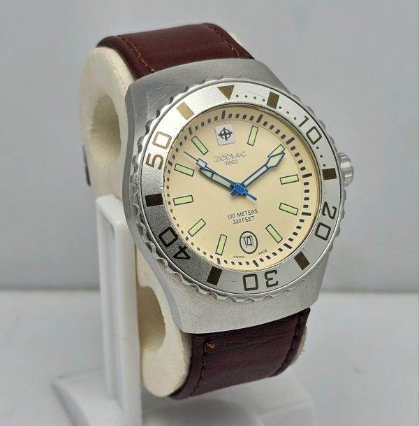 Zodiac 1882 Sea Ghost ZO2402 Quartz Diver Mens Watch 2 600x609