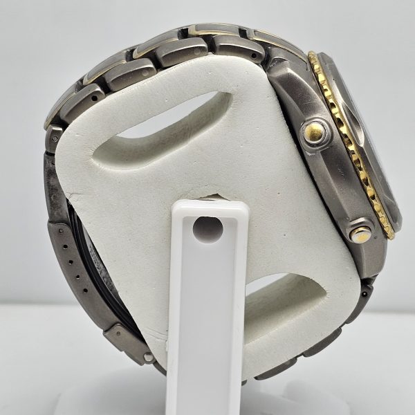 Citizen C605 Q00567 Eco Drive Solar Titanium World Time Vintage Mens Watch 3 600x600