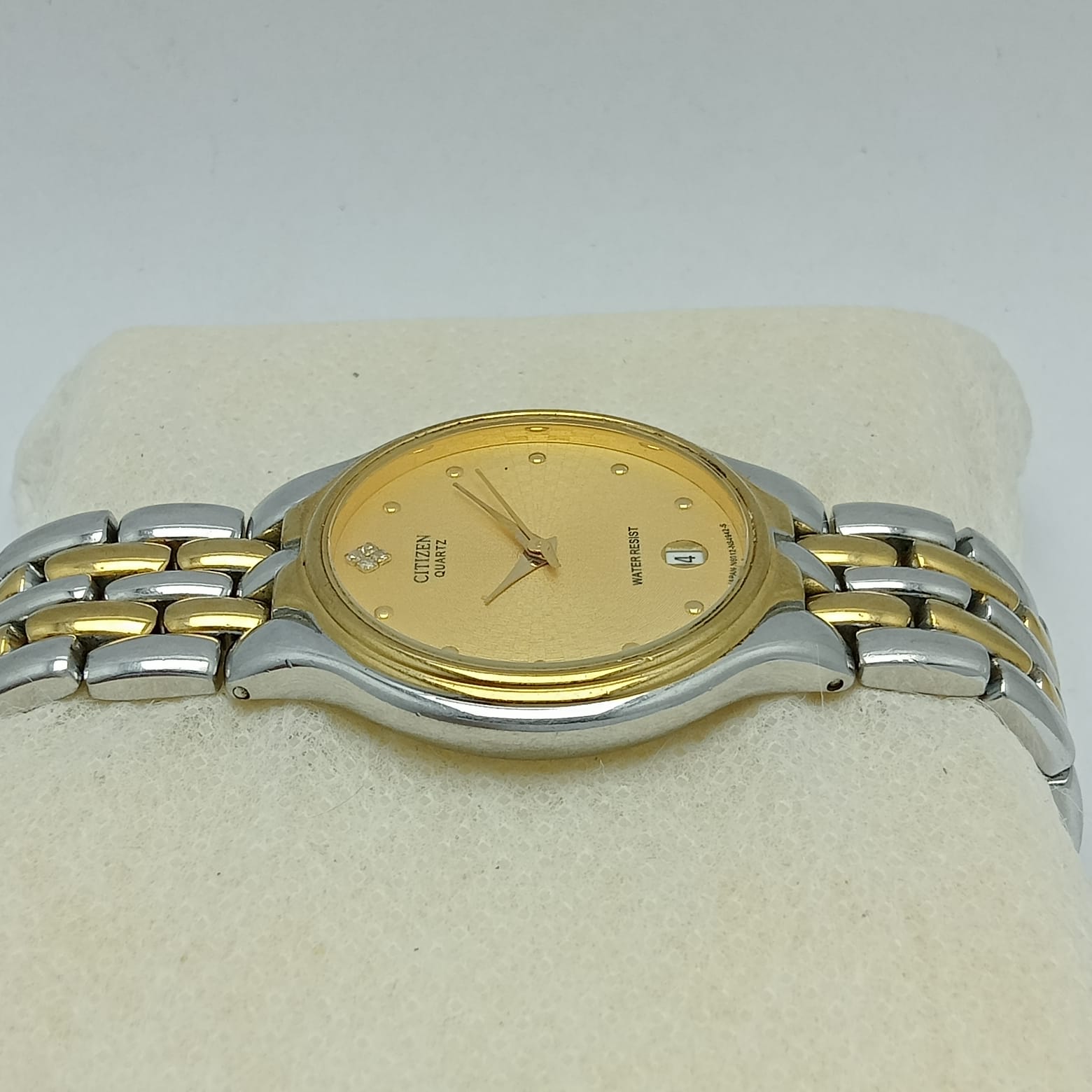 Citizen Quartz 1032-R31769 Two Tone Vintage Men's Watch