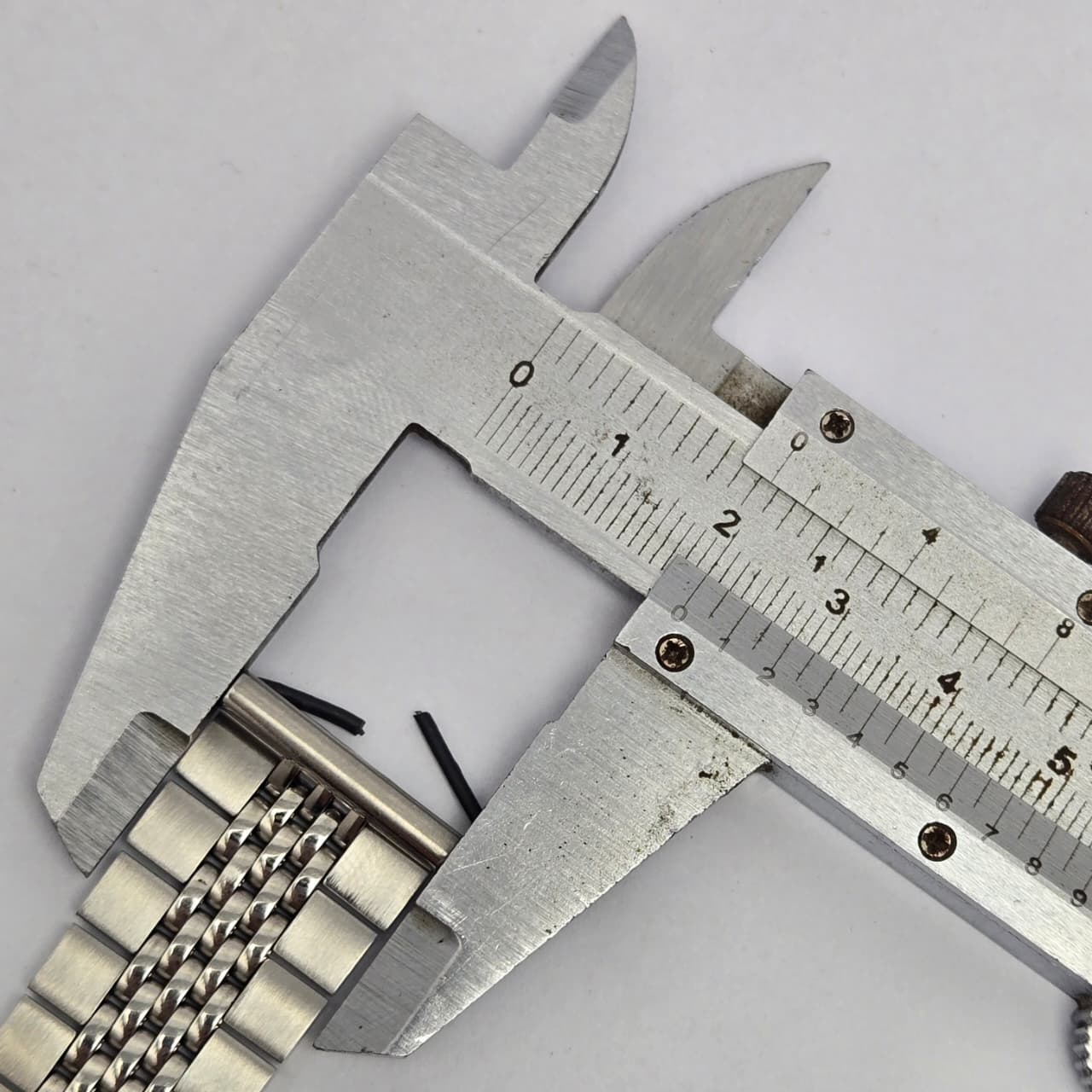 20 mm Omega Seamaster 196.0082 Beads of Rice Stainless Steel Vintage Men's Watch SHB67SHA20 - Image 12