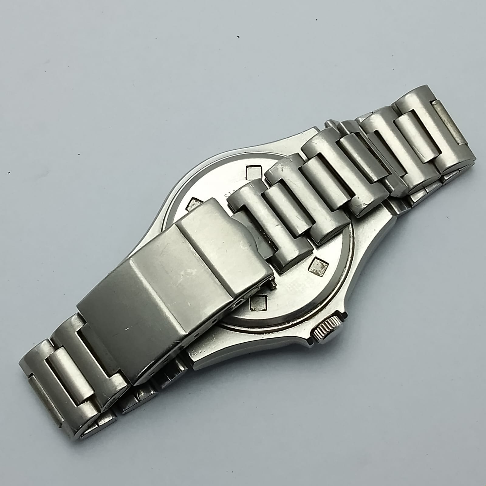 Accurist Quartz 199000 Cal.6M12 Vintage Men’s Watch AAS289SAL7 - Image 8