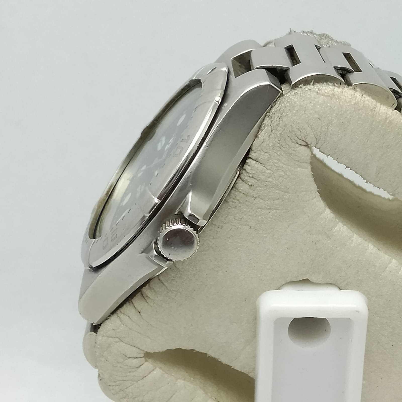 Accurist Quartz 199000 Cal.6M12 Vintage Men’s Watch AAS289SAL7 - Image 6