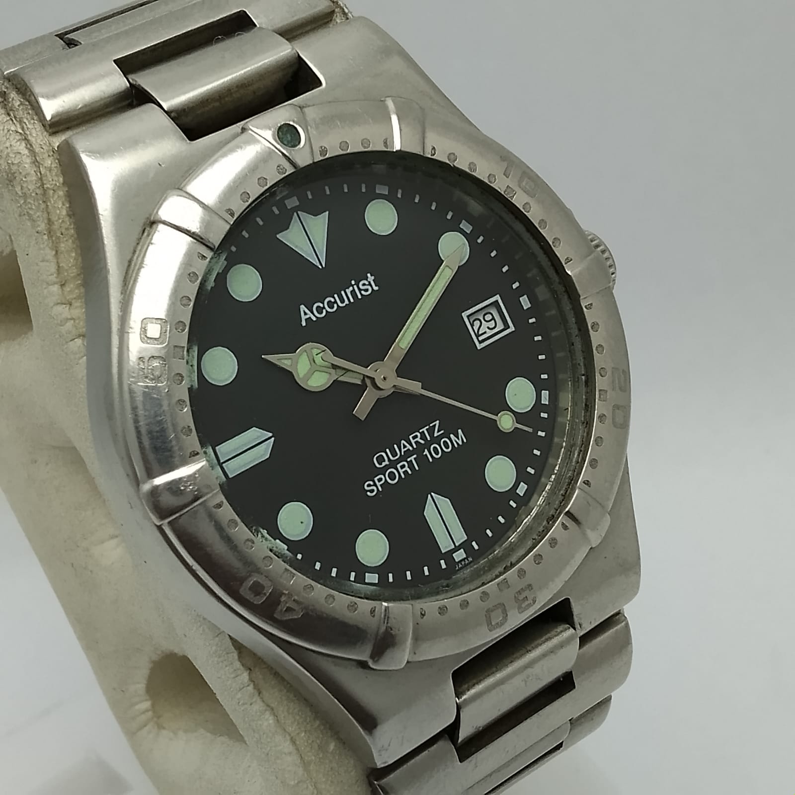 Accurist Quartz 199000 Cal.6M12 Vintage Men’s Watch AAS289SAL7 - Image 2