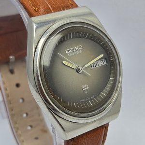 Seiko Quartz 7546-8200 Day/Date Vintage Men's Watch WQW61SHA5