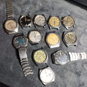 Lot of 12 Seiko Automatic Vintage Watches For Parts or Repair WQW148KS24