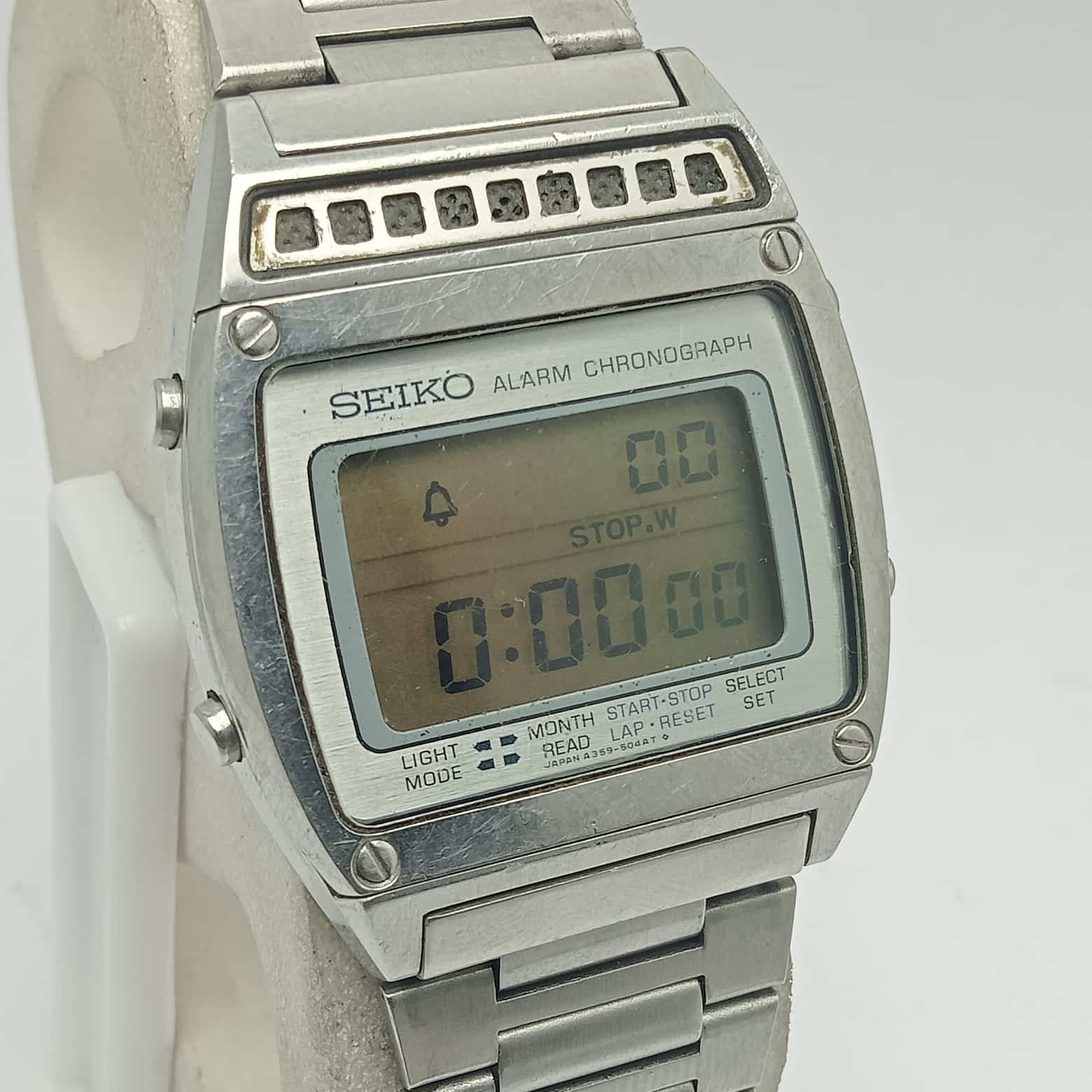 Seiko A359-5050 Quartz Alarm Chronograph Digital Vintage Men's