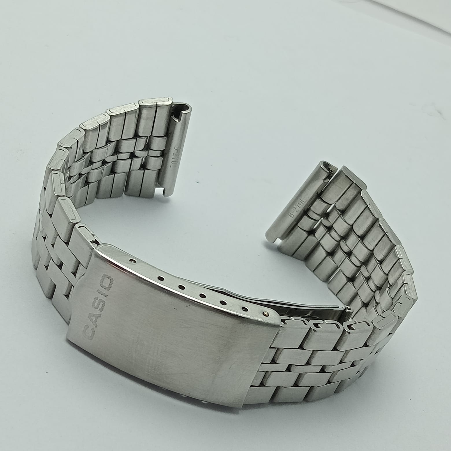 WhatsApp-Image-2025-09-29-at-3.17.39-PM.jpeg 20 mm Casio Marlin B-270L Stainless Steel Vintage Watch W-250 Bracelet ARN108ARL8 - Image 1