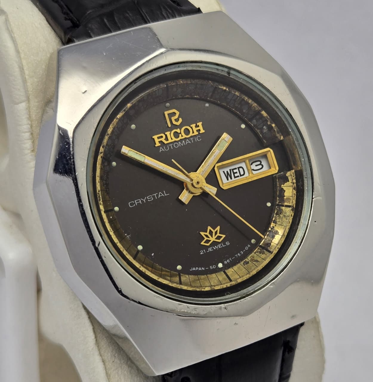WhatsApp-Image-2025-10-01-at-6.30.46-PM.jpeg Ricoh Crystal Automatic 061535 Day/Date Vintage Men's Watch SMI177ARL3 - Image 1