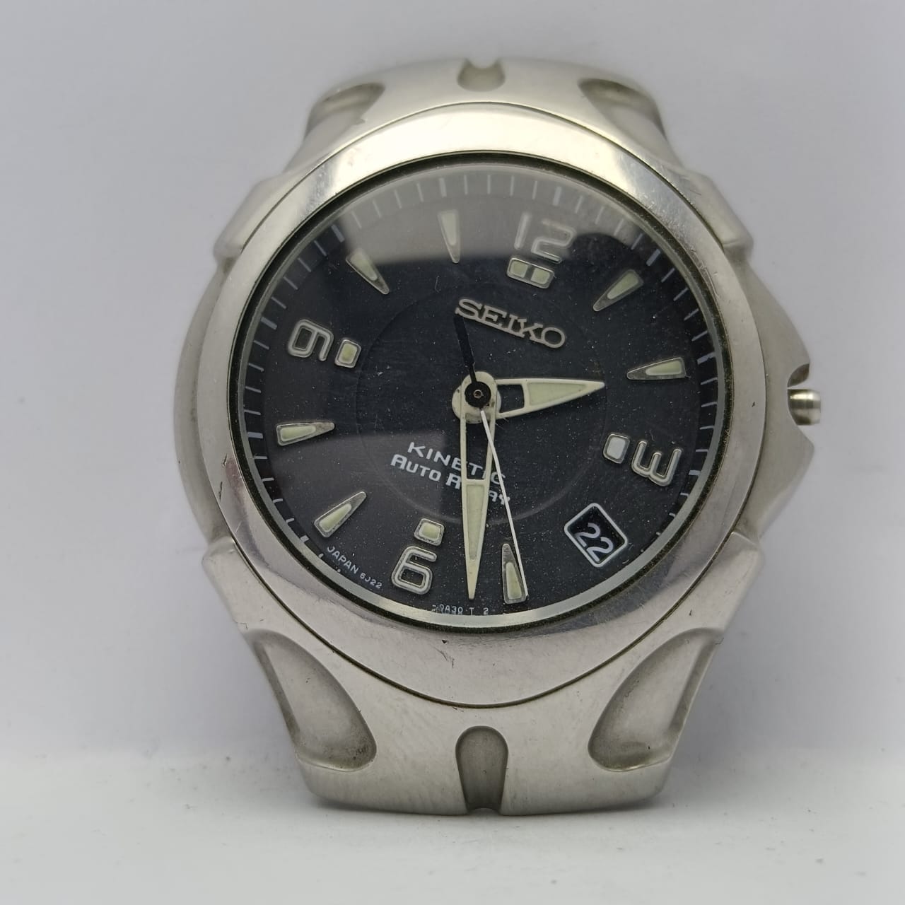 WhatsApp-Image-2025-10-09-at-2.43.46-PM.jpeg Seiko Kinetic Quartz 5J22-0A03 Vintage Men’s Watch For Parts ADN113MUM4 - Image 1